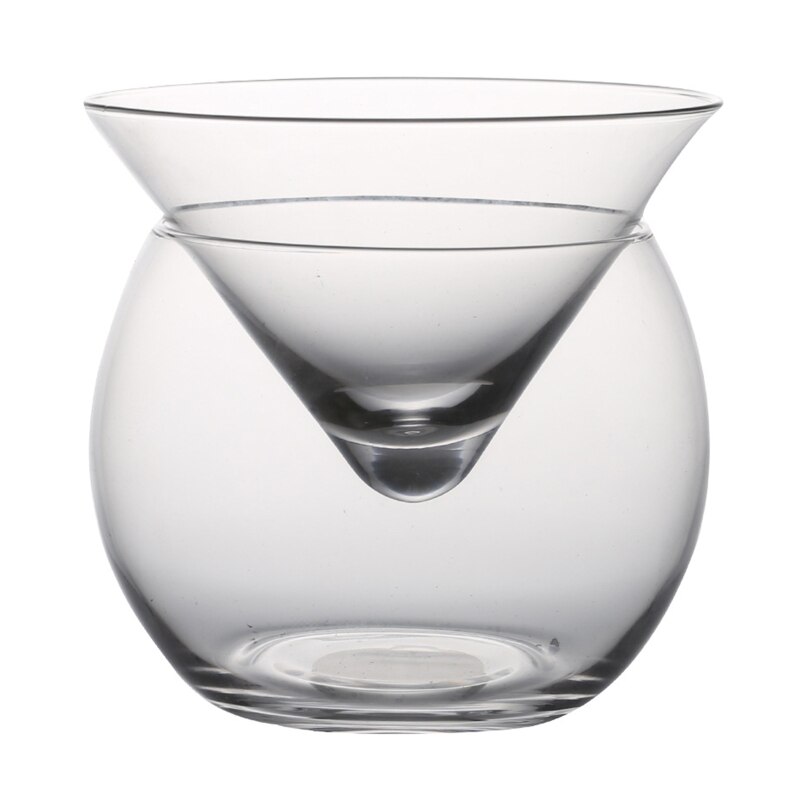 Moleculaire mixologie tussenlaag driehoek cocktail ijs kristal wijnglas kegel martini bolvormige set barman speciale drinkbeker
