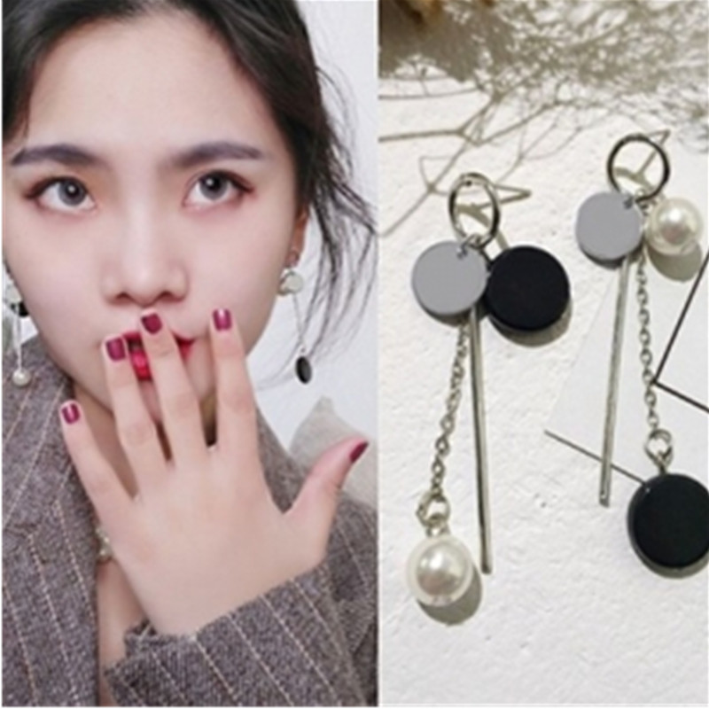 Trendy oorbellen voor dames met imitatieparels, lange oorbellen met witte ronde parels, trouwoorbellen met hanger, koreaanse sieraden oorbellen: Zwart geweer verguld