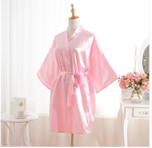 Vrouw Badjas Pyjama Zijde Bruidsmeisje Bruid Gewaad Sexy Vrouwen Korte Satijnen Bruiloft Kimono Gewaden Nachtkleding Nachtjapon Jurk J-Wit