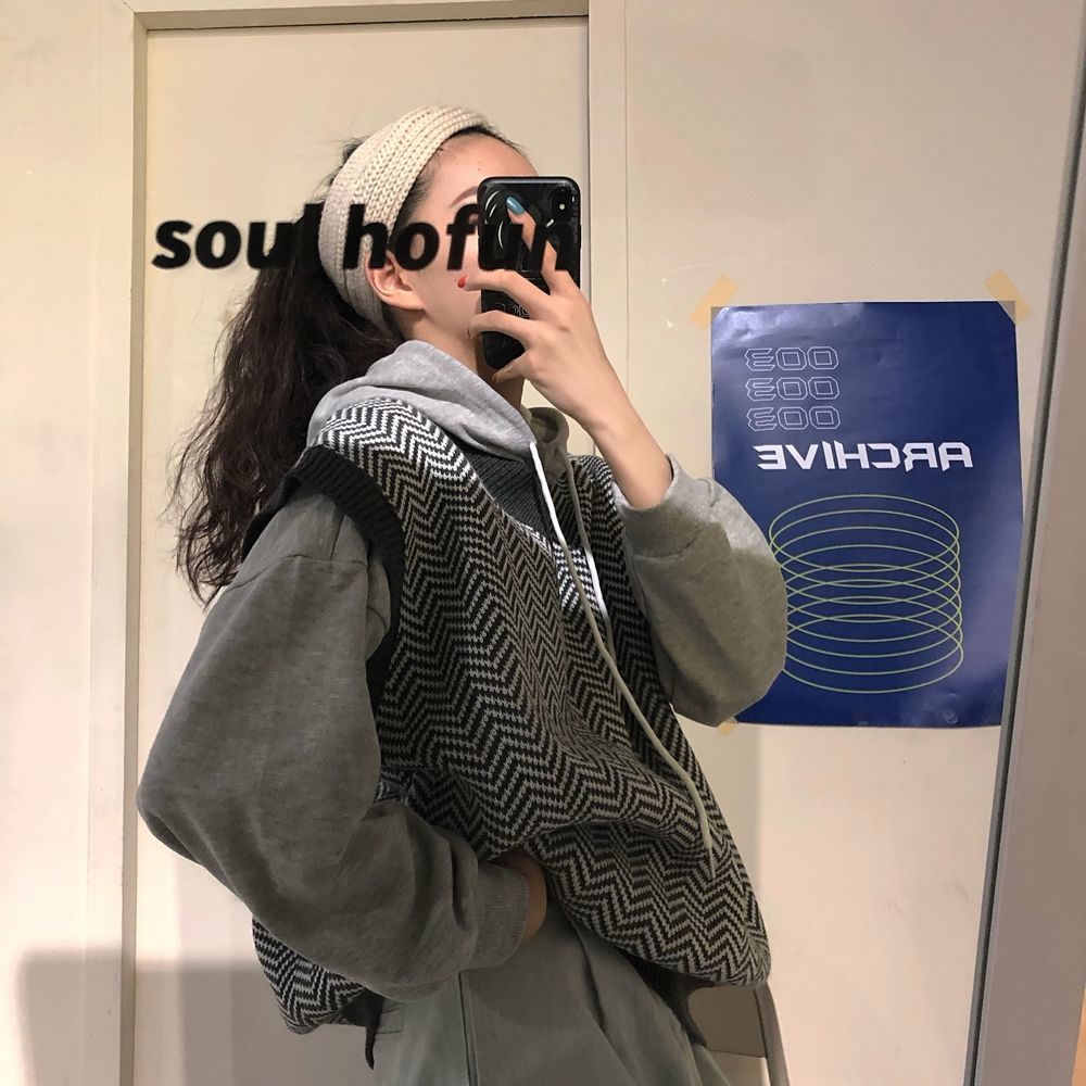 Sweater Vest Women Korean Style Casual V-neck Patchwork Jacquard Jumpers Streetwear Ladies Soft Retro All-match: black / S