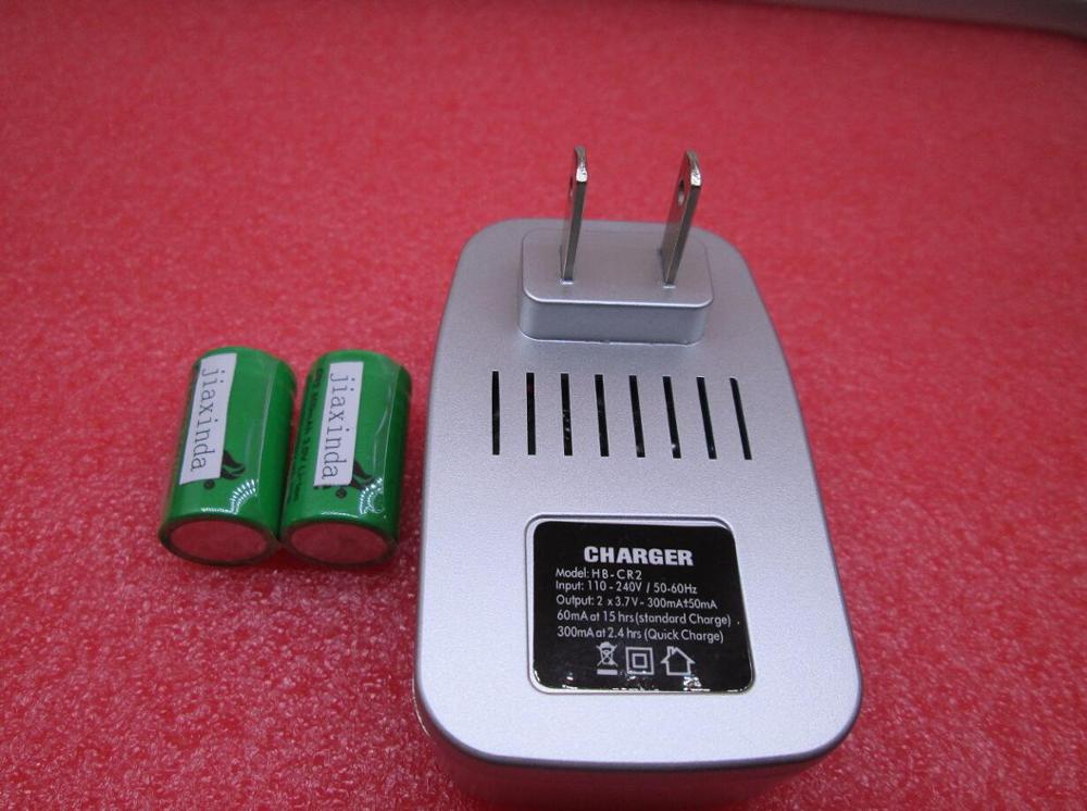 CR2+charger 800mah 15270 3v Rechargeable lithium battery(2 battery +1charger): American plug