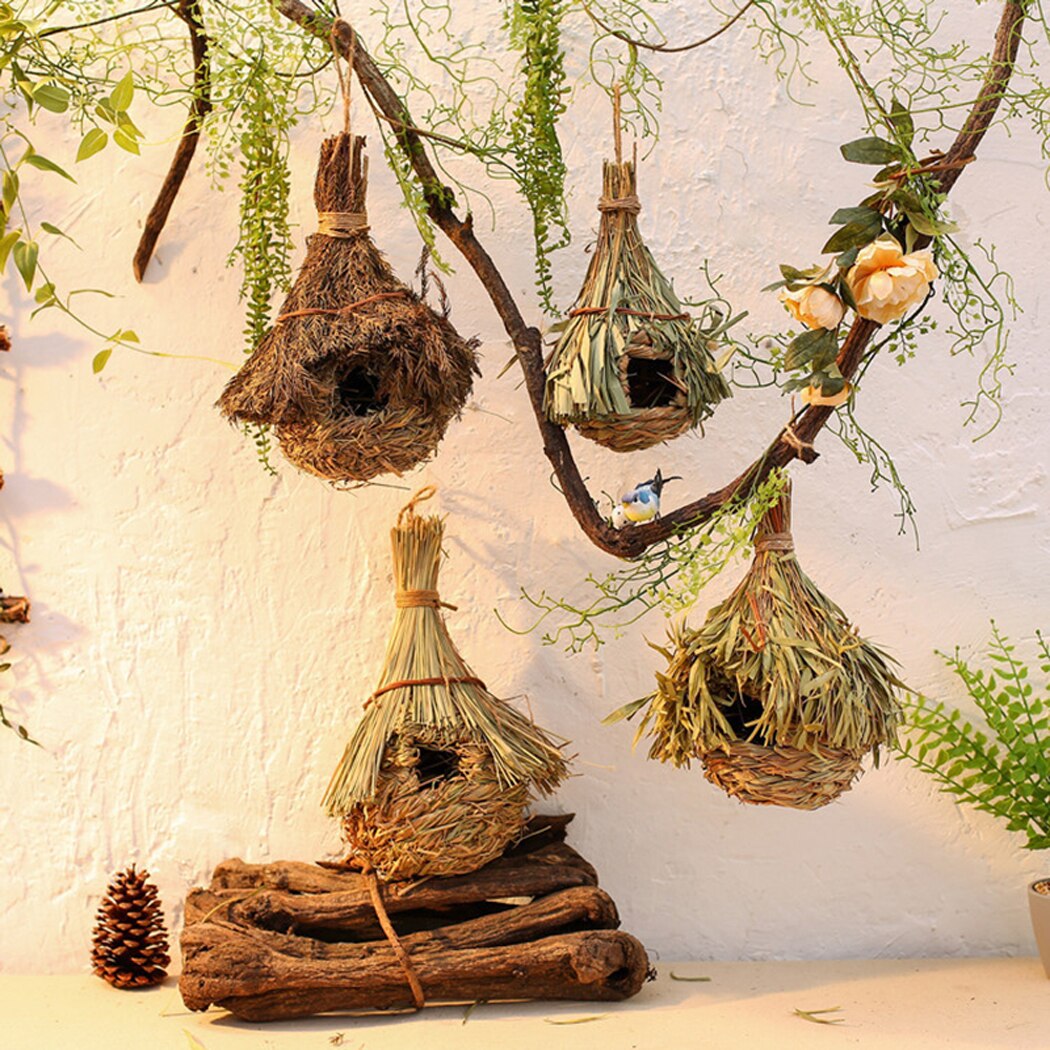 1PC Natural Khaki Straw Bird Nest Handmade Birdhouse Parrot Hanging Cave Woven Bird Cage Home Yard Decoration Small Pet Supplies