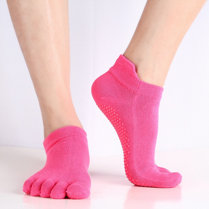 Five Toe Socks Women's Sports Socks Toes Separated Comfortable Socks with Anti-slip Silicone Fitness Running Dance Yoga Socks: rose red