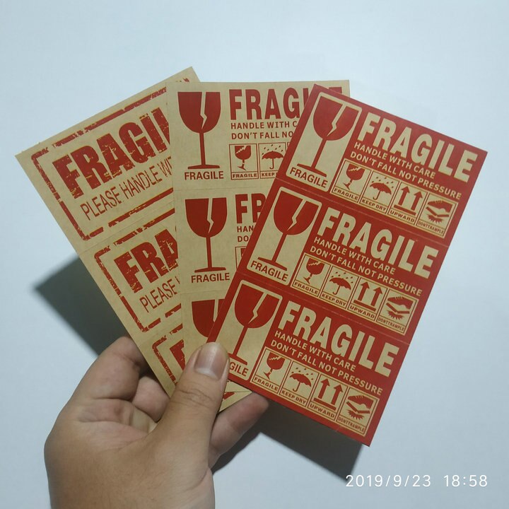 500pcs/lot Fragile Warning Glossy Label Kraft Sticker 9x5cm Fragile Handle Care Keep Dry Black Red Colors