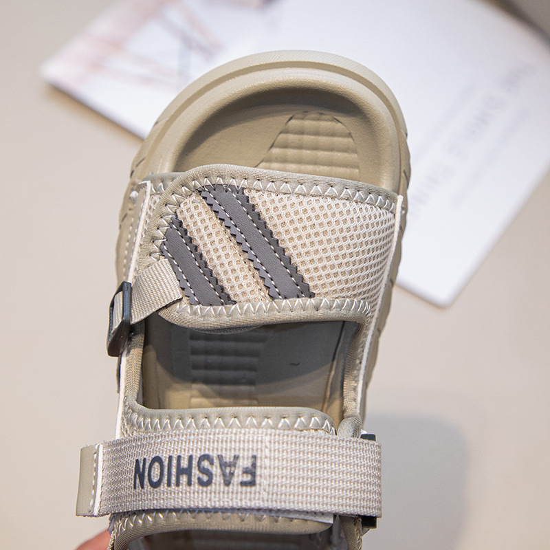 Soft Sole Anti Slip Sports Beach Shoes for Big Boys Lightweight Cozy Handsome Slippers Children Sandals for Boys Summer