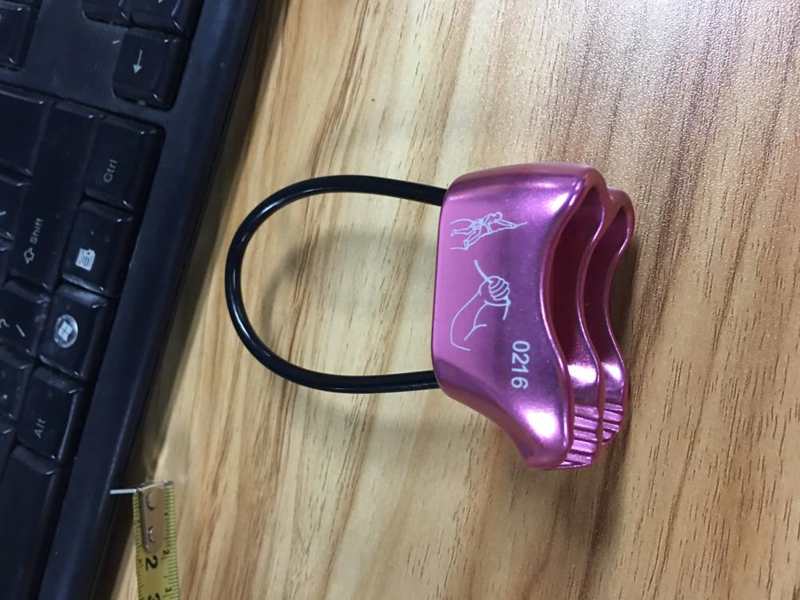 Outdoor Descender High Altitude Slow ATC Protector Descending Device Safety for Rock Climbing Outdoor: as picture