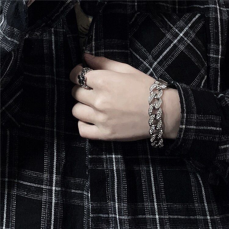Pulsera de cadena de Cuba para hombre y mujer, brazalete de Metal con personalidad, estilo Hipster, moderno, Saimico de aleación de hierro