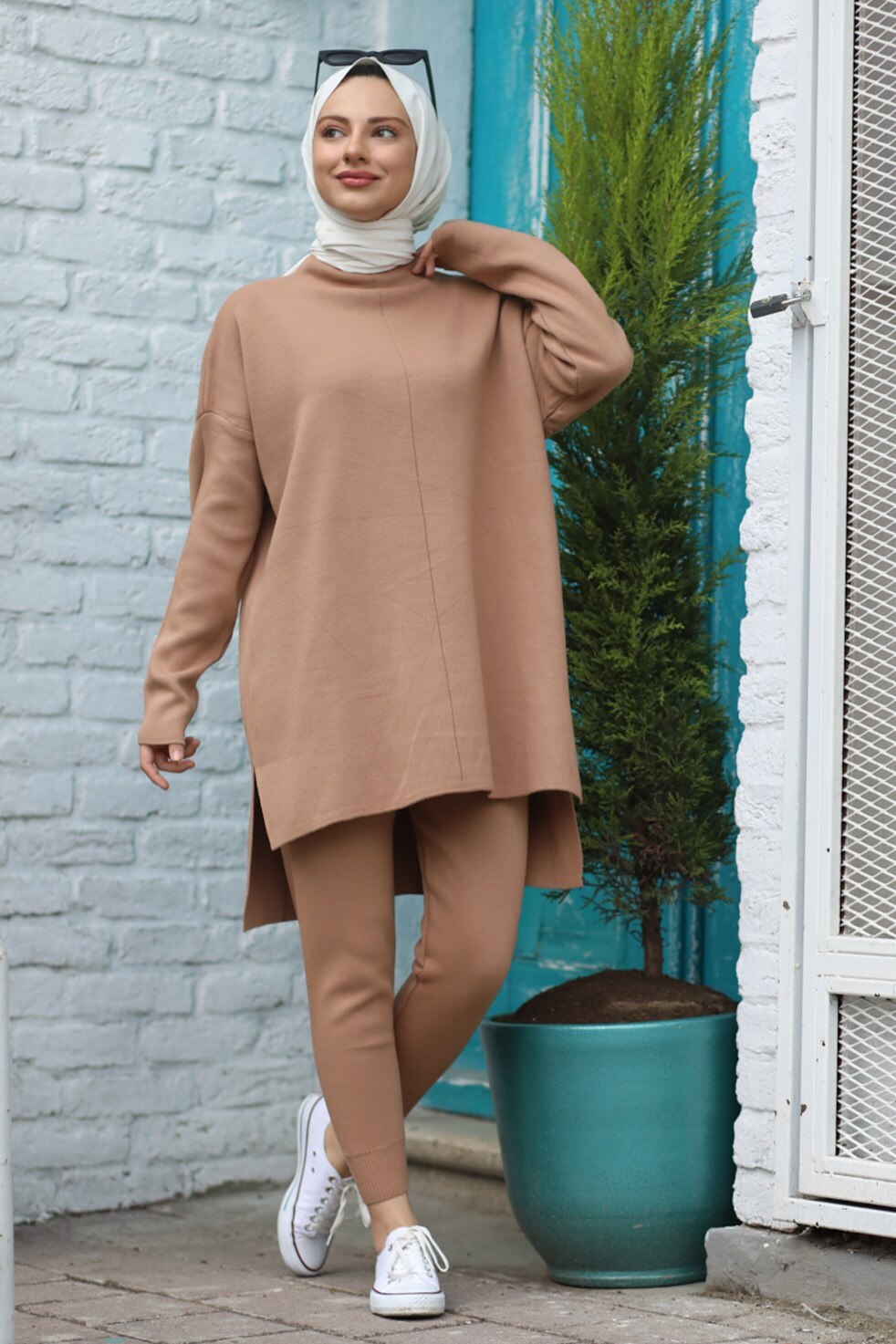 ‎Tight Leg Knitwear Team‎ Sports set outfit for Muslim women Hijab İslamic Clothing young Muslim women's style Dubai Turkey: Cream