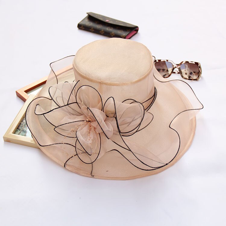Chapeau de soleil pour femme, chapeau d'été en maille avec fleurs, grand chapeau de plage à large bord ondulé: Rose clair