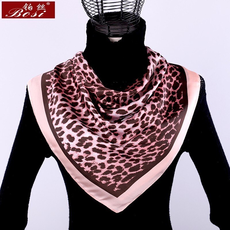 Tørklæde leopard print tørklæde kvinder firkantet blomst luksus mærke sjal lyserøde tørklæder satin stribe tørklæder foulard leopardo mujer sjaal: Lyserød