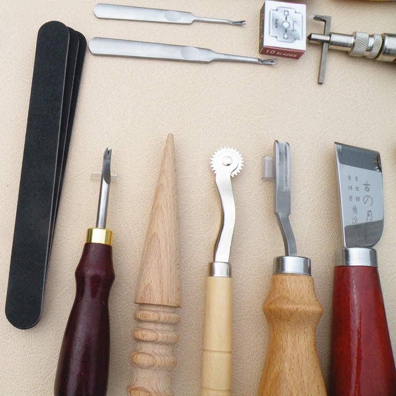 18 pièces/ensemble en cuir artisanat poinçon outils Kit couture sculpture travail couture selle Groover outil