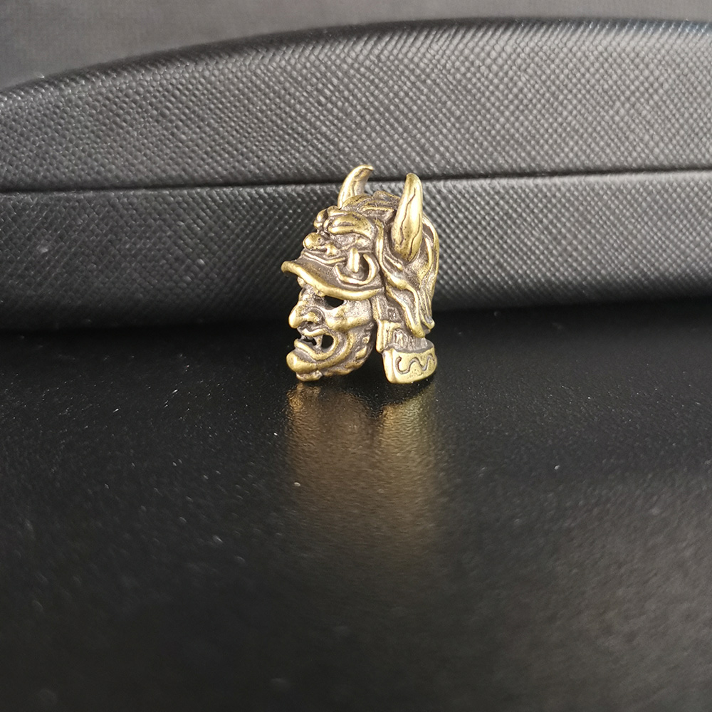 Japanese Eagle Nose Samurai Helmet Brass Knife Bead Brass Woven Paracord Lanyard Pendant Outdoor EDC Umbrella Rope DIY Accessory