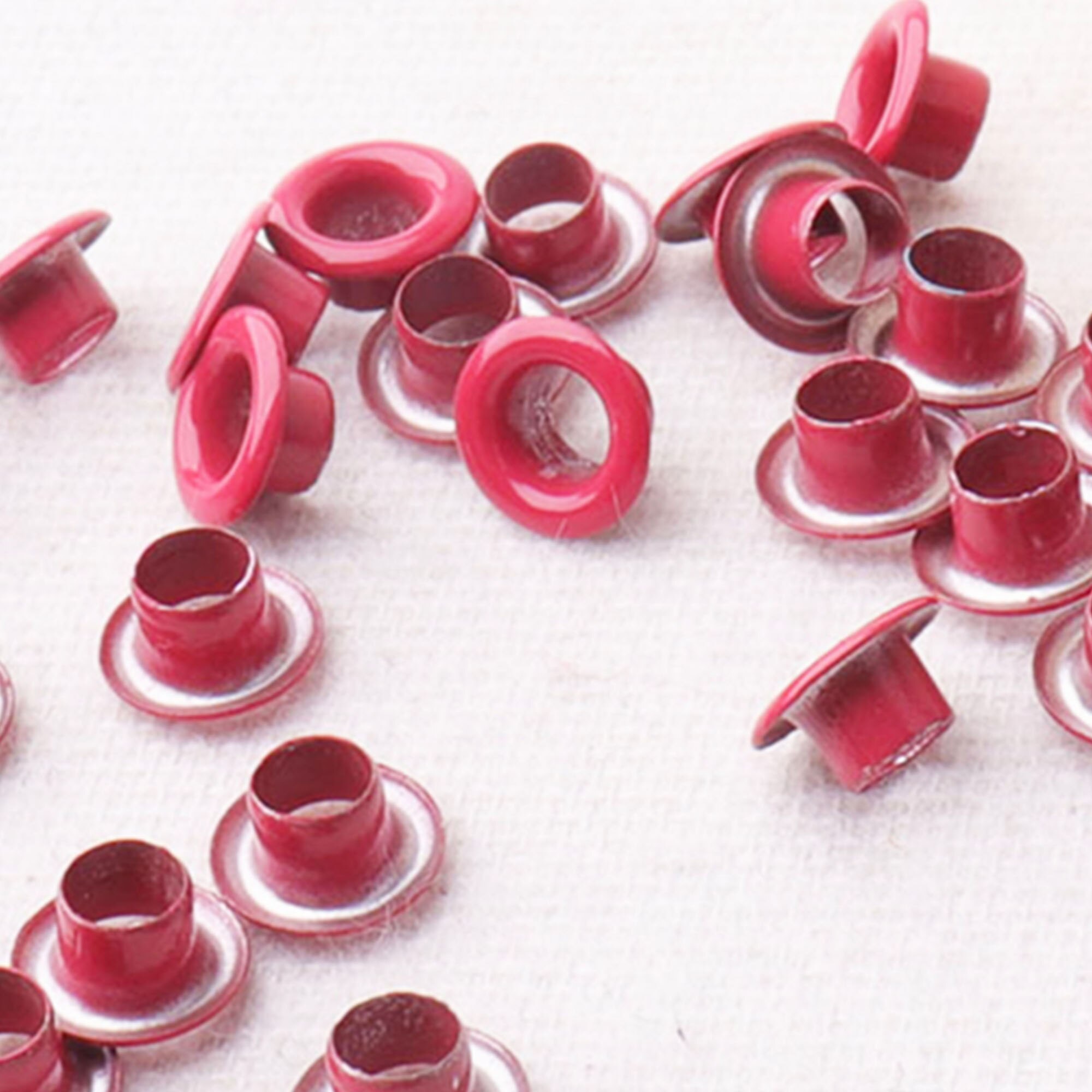 100 Pcs Metal Red Eyelets,Eyelets Grommets With Washers Eyelets,Great for Clothes Leather Canvas bag-1/8"(3mm)