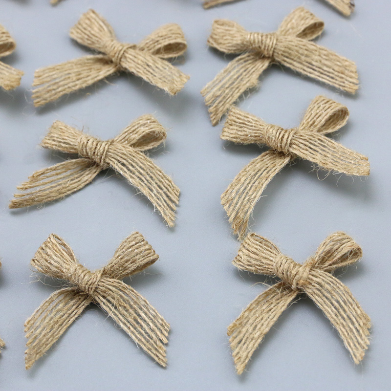 (50 stks/pak) 40*40mm Linnen Strik Natuurlijke Linnen Strikken Geschenkdoos Kleding Decoratie Accessoires Thuis Strikje Handgemaakte DIY