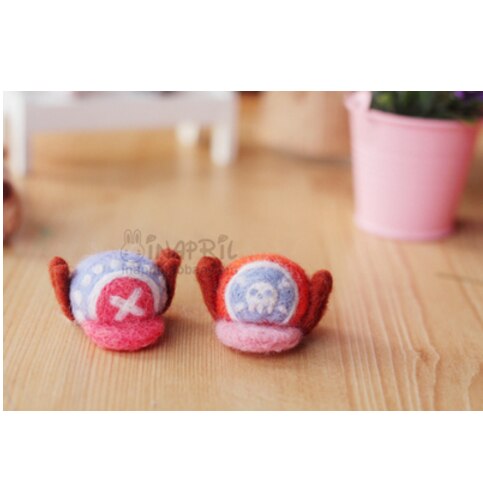 Doll's Brooch wool needlepoint kit wool felt needle felting pendant craft needlecraft DIY handmade