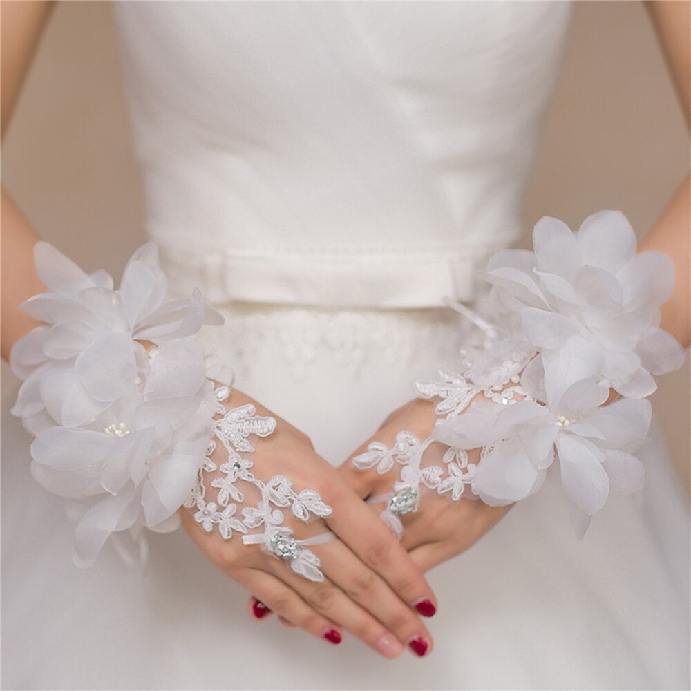 Yunuo-stijl witte rode bruiloft accessoires handschoenen voor avondgala korte bloemendecoratie bruidshandschoenen: Wit