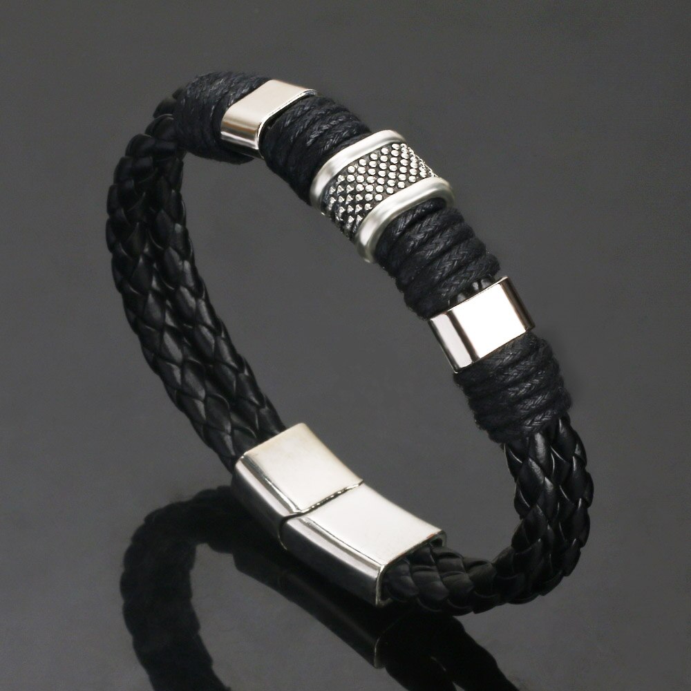 2024 Tendenza Gioielli con ciondoli Bracciale in pelle intrecciata a mano da uomo Braccialetti con polsino vintage Braccialetti Bracciale magnetico Pulsera Hombre: Stampigliatura
