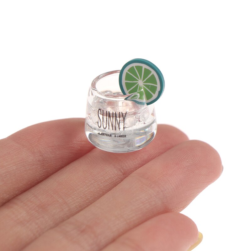 1Pc 1:12 Miniatura casa delle bambole di Ghiaccio Tazza di Acqua mini Casa di Bambola Accessori per la Cucina di Nuovo ~