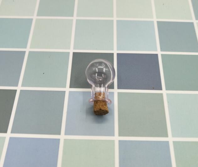 10 stks/partij Mini Glazen 9 Kleuren Fles Flessen Model Leuke Lamp Vorm Flessen Met Kurk Kleine Tiny Glazen Potten flesjes Hanger: pink