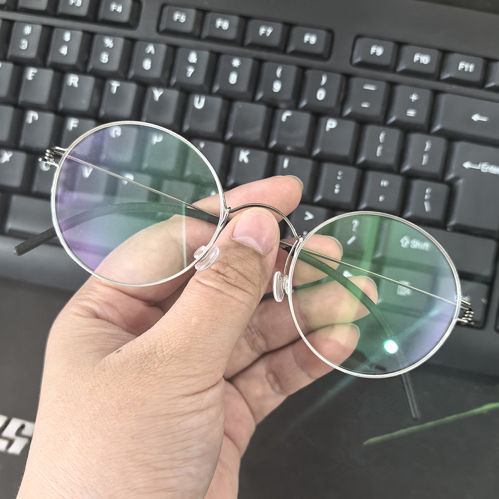 danesa, montura de gafas redonda pequeña sin tornillos para hombres y mujeres, gafas de titanio, monturas de borde de aire, gafas ultraligeras: Caqui