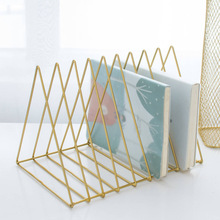 Nordisk minimalistisk metal trekant skrivebord hylde stue studie skrivebord opbevaringsstativ