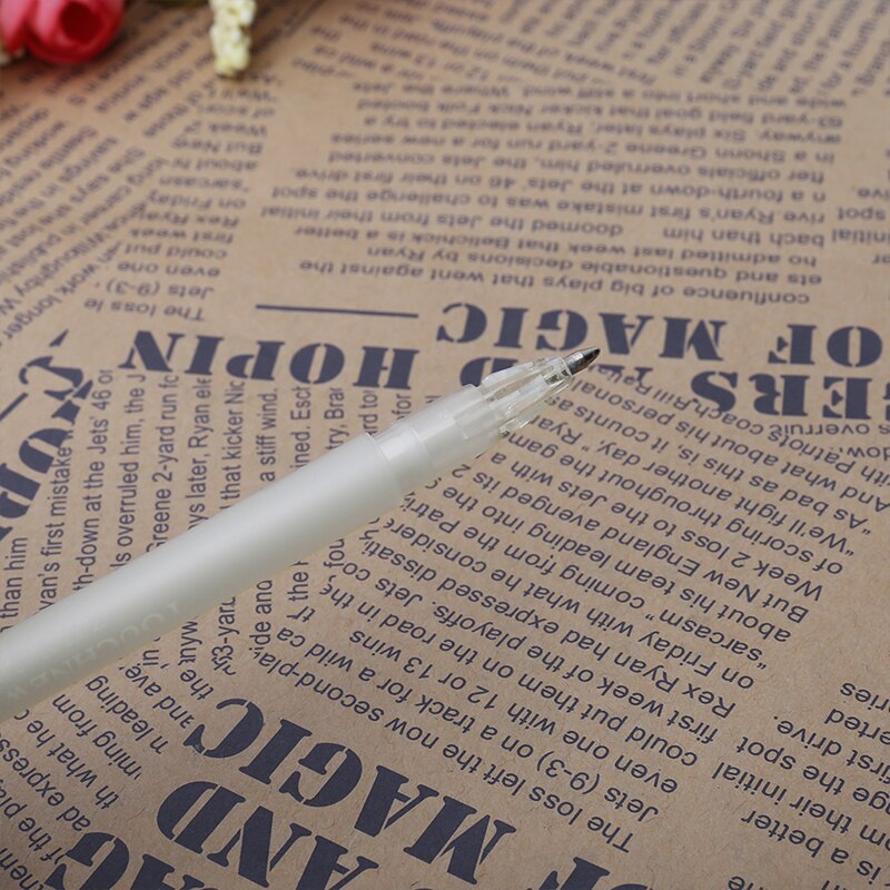 Marker pen White Hook Liner Pens Black Paper Highlighter Reviser 0.8mm