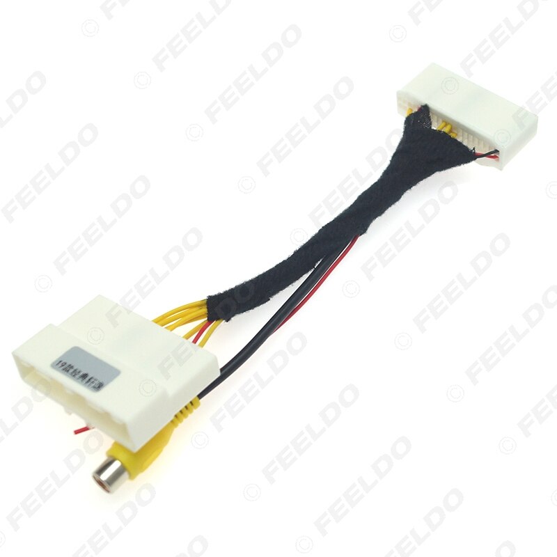 FEELDO 1Pc Auto Achteruitrijcamera Omkeren RCA Video Converteren Kabel Voor Nissan Klassieke Sylphy Originele Monitor Aansluiting Adapter