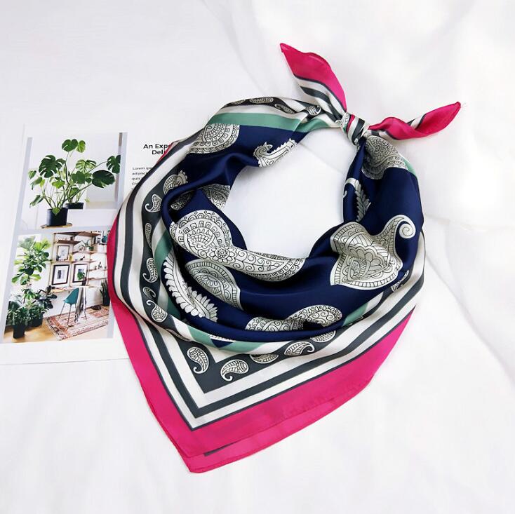 Eleganti fasce per capelli Bandana con stampa in cotone di seta per ragazze donna sciarpa a fascia maschera per il viso croce turbante bandane copricapo 70cmX70cm: 15-silk