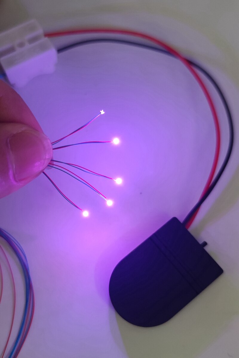 50pcs Pre-wired #0402 Smd Leds,with free Cr2032 3V button battery box,30cm Connection Wires hobby Model Kit for Gundam Lighting: 0402Purple