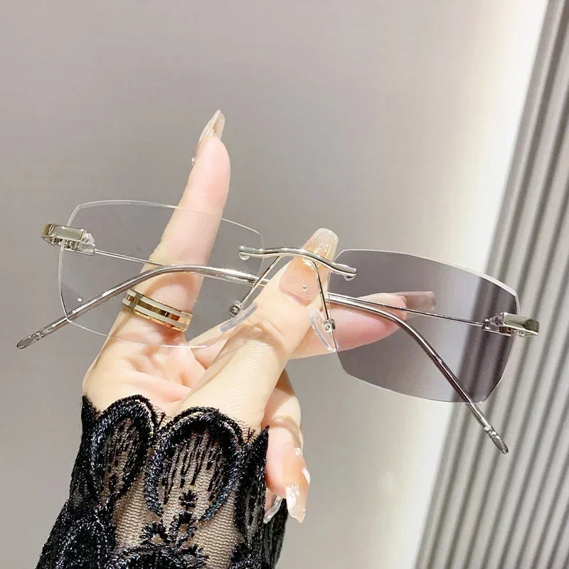 Geavanceerde lichtgevoelige kleurveranderende bril Anti-blauw licht Platte lichtlens Frameloze high-definition bijziendheidsbril voor dames: green / +100