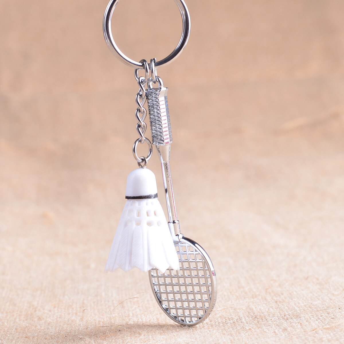 Mini Metal Badminton Racket Key Ring Souvenir Cute Badminton Racquet Ball Key-chain Sports Chain 5 Colors L753OLE: white