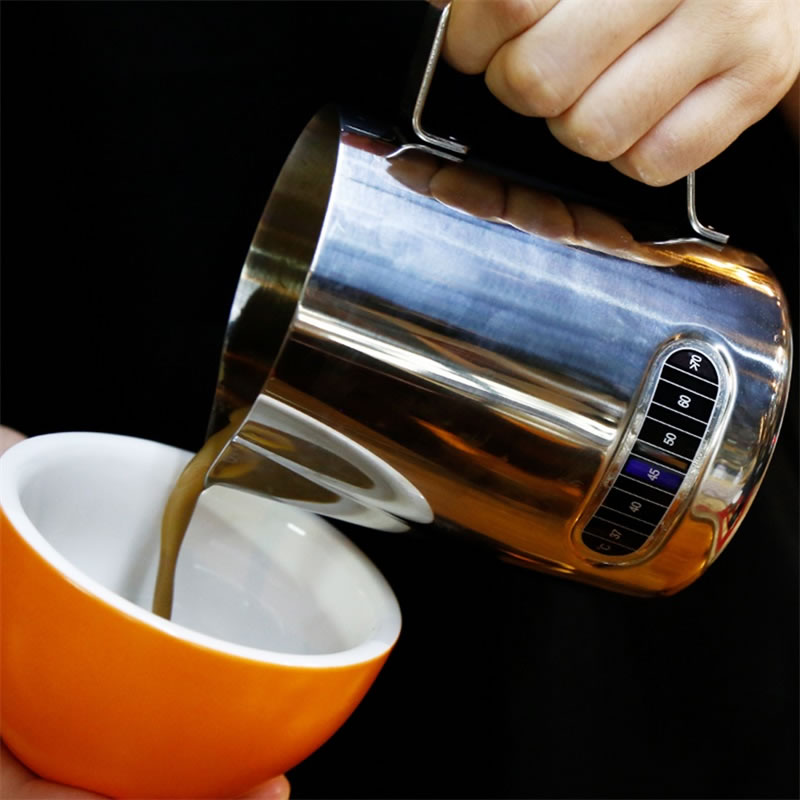 600 ml Rvs Opschuimen Kruik met Thermometer Espresso Koffie Pitcher Latte Art Melk Mok Barista Tool Cafe Accessoires