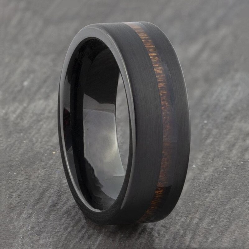 Bague en titane de pour hommes. Surface de bague noire Pure avec anneau en acier inoxydable à longue Texture de bois. Style pour hommes à la