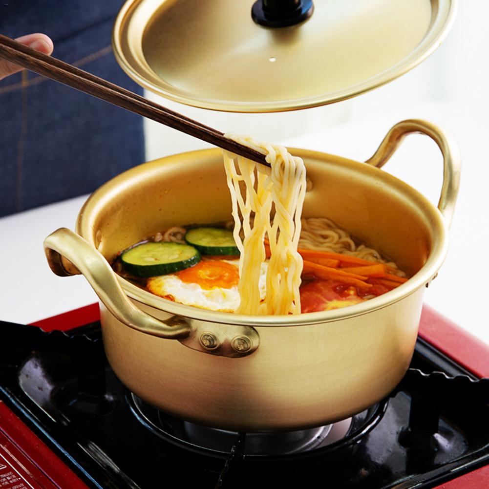 Olla de tallarines coreanos para ramen olla de sopa de aluminio amarillo con recubrimiento oxidado enfriamiento de calentamiento rápido para suministros de cocina