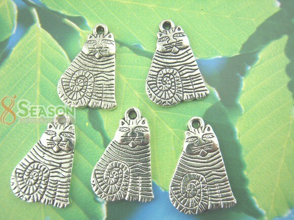 DoreenBeads 30PCs Lovely Carved Cats Charms Pendants 11*21mm Findings (B00321), yiwu