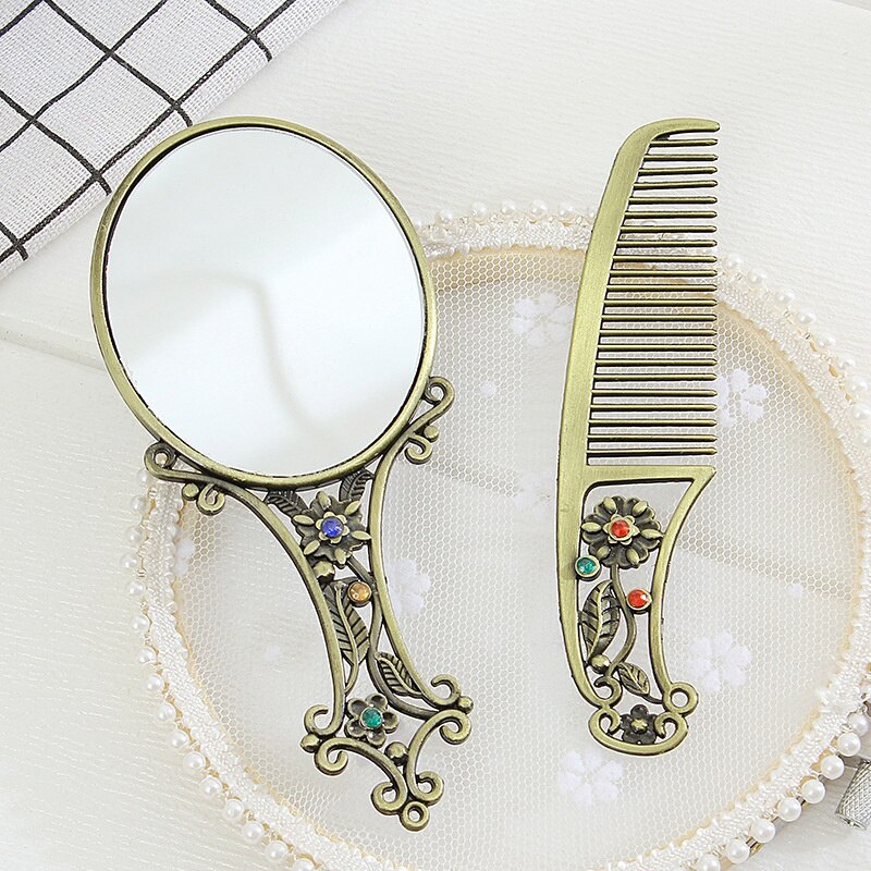 Espejo de maquillaje Retro chino hueco tallado Rhinestone juego de espejo y peine