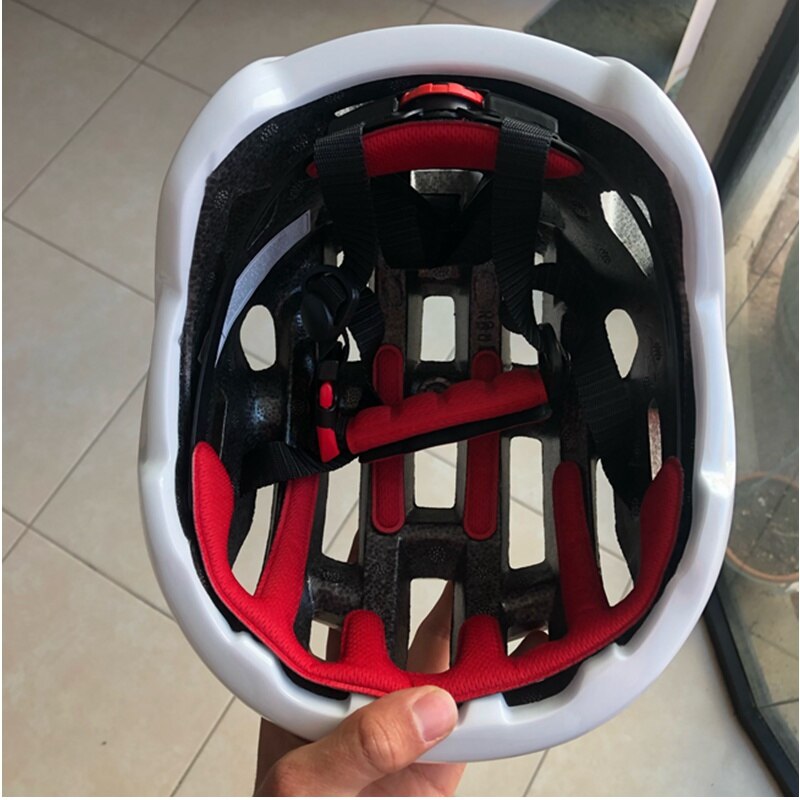 Ultralight Cycling Helmet Unisex Integrally-molded EPS Road Helmet MTB Mountain Bicycle Helmet Safety Cycle Bike Comfort Raceday