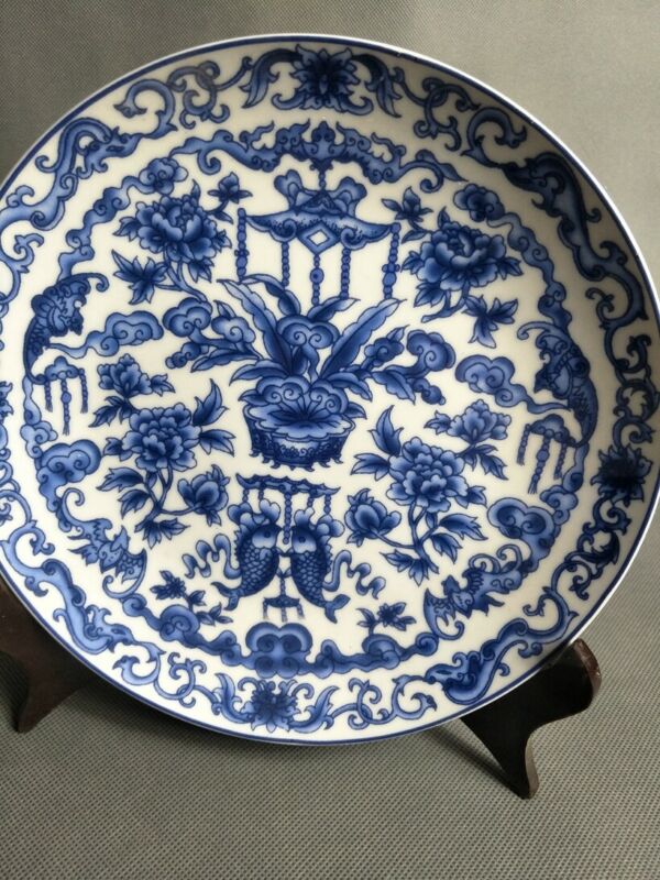 Chinese old Blue and white porcelain Hand Painted Pattern plate