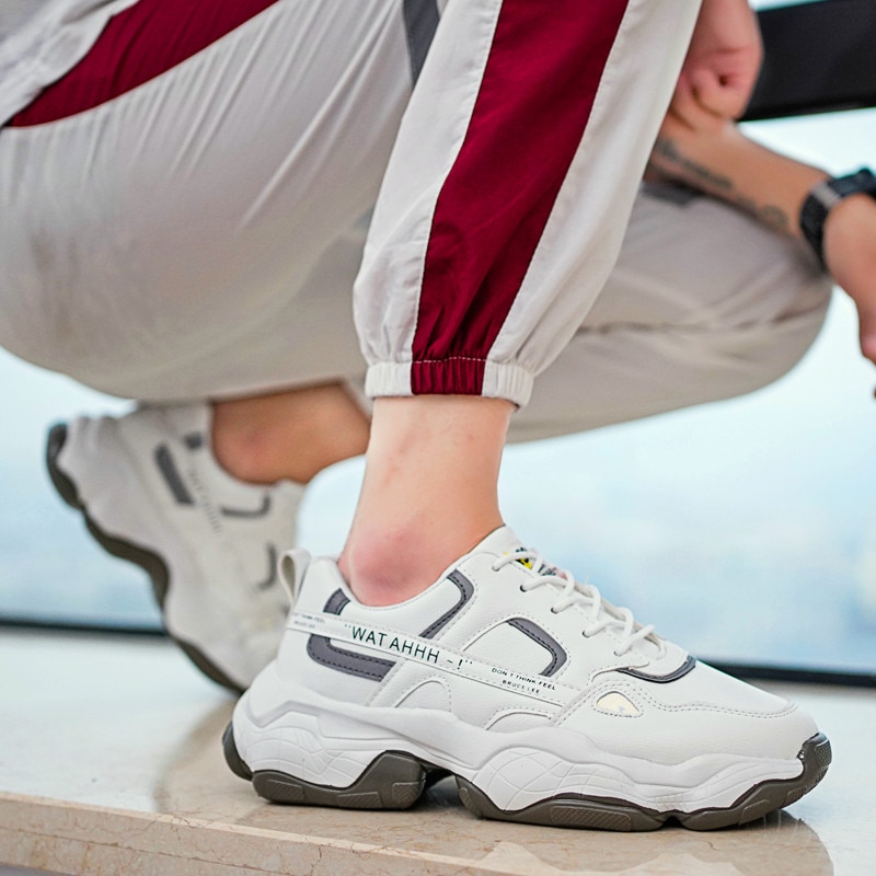 Men Sneakers No-slip Men Casual Shoes Breathable Male Mesh Lace up Wear-resistant Shoes Masculino Zapatos De Hombre