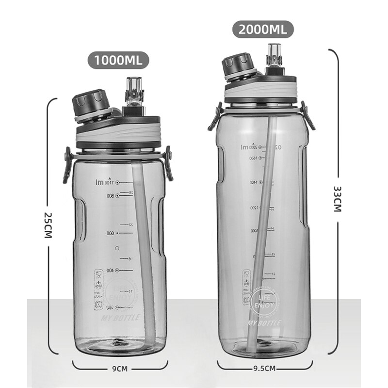 Borraccia sportiva da 2 litri di grande capacità con cannuccia acqua potabile trasparente in plastica trasparente a tenuta stagna con cinghie senza BPA