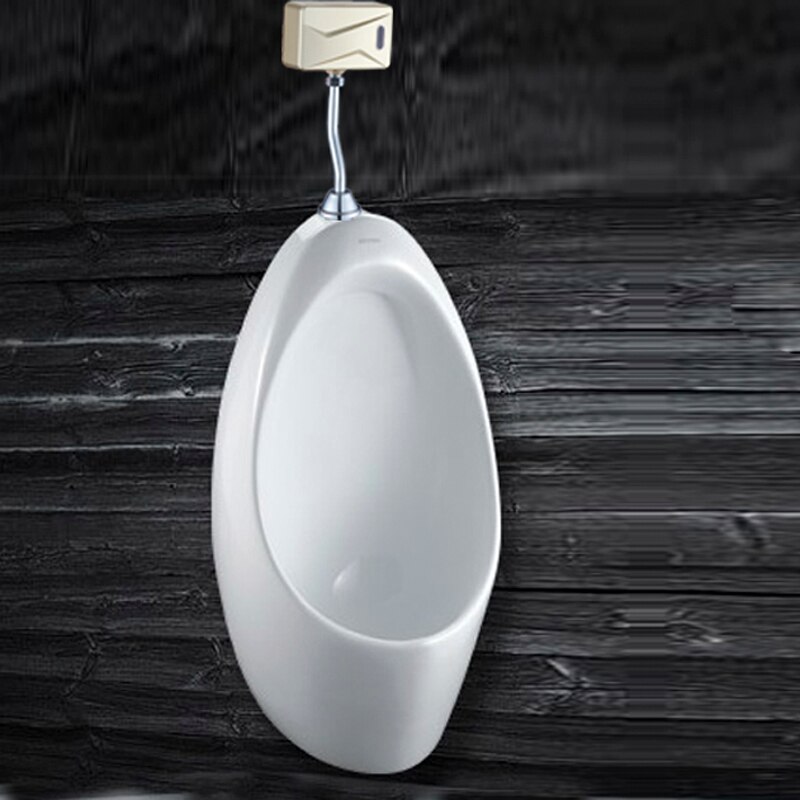Guldbadeværelsesføler berøringsfri urinal skylning auto sensor urinal skylleventil toilet udsatte vægmonterede automatiske dc skylleventiler