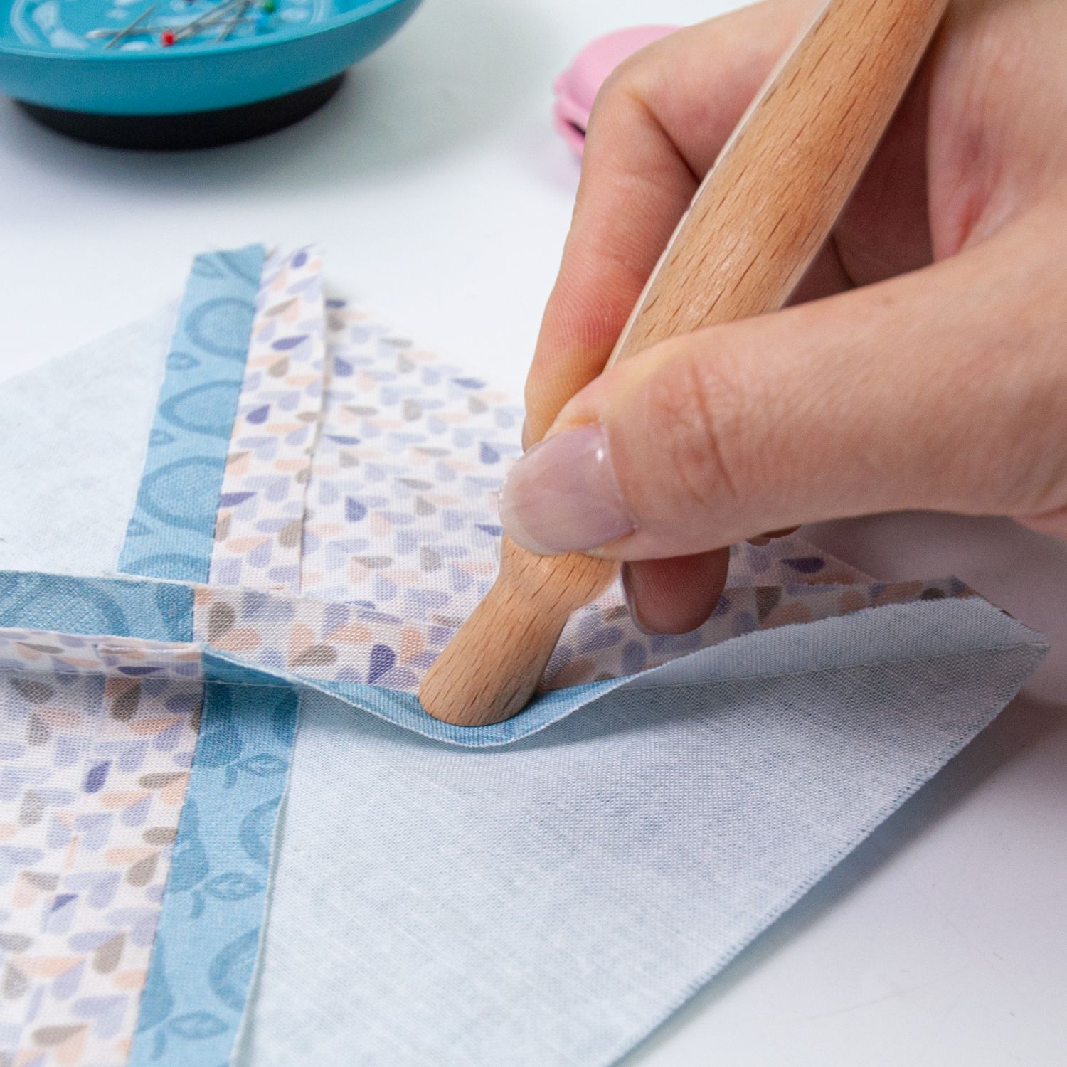 Stiletto & Pressing Tool Precision Placement Scratch Awl Convenient Precision Placement Scratch & Awl Sewing Portable Stitching