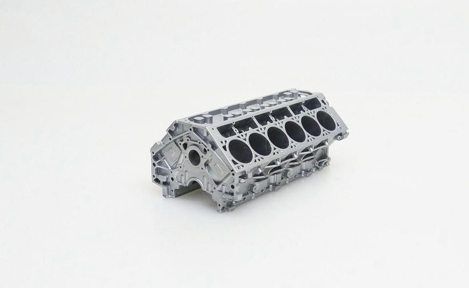 Nuovo die casting resina 1/18 Modello di Auto V8 V12 A Distanza di Controllo Modificato Auto FAI DA TE In Resina di Simulazione Del Cilindro Del Motore Pistone