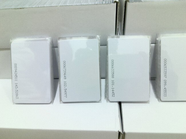 RFID 125Khz Card EM4100 TK4100 Proximity Smart Card PVC Card RFID Card 200pcs/Lot