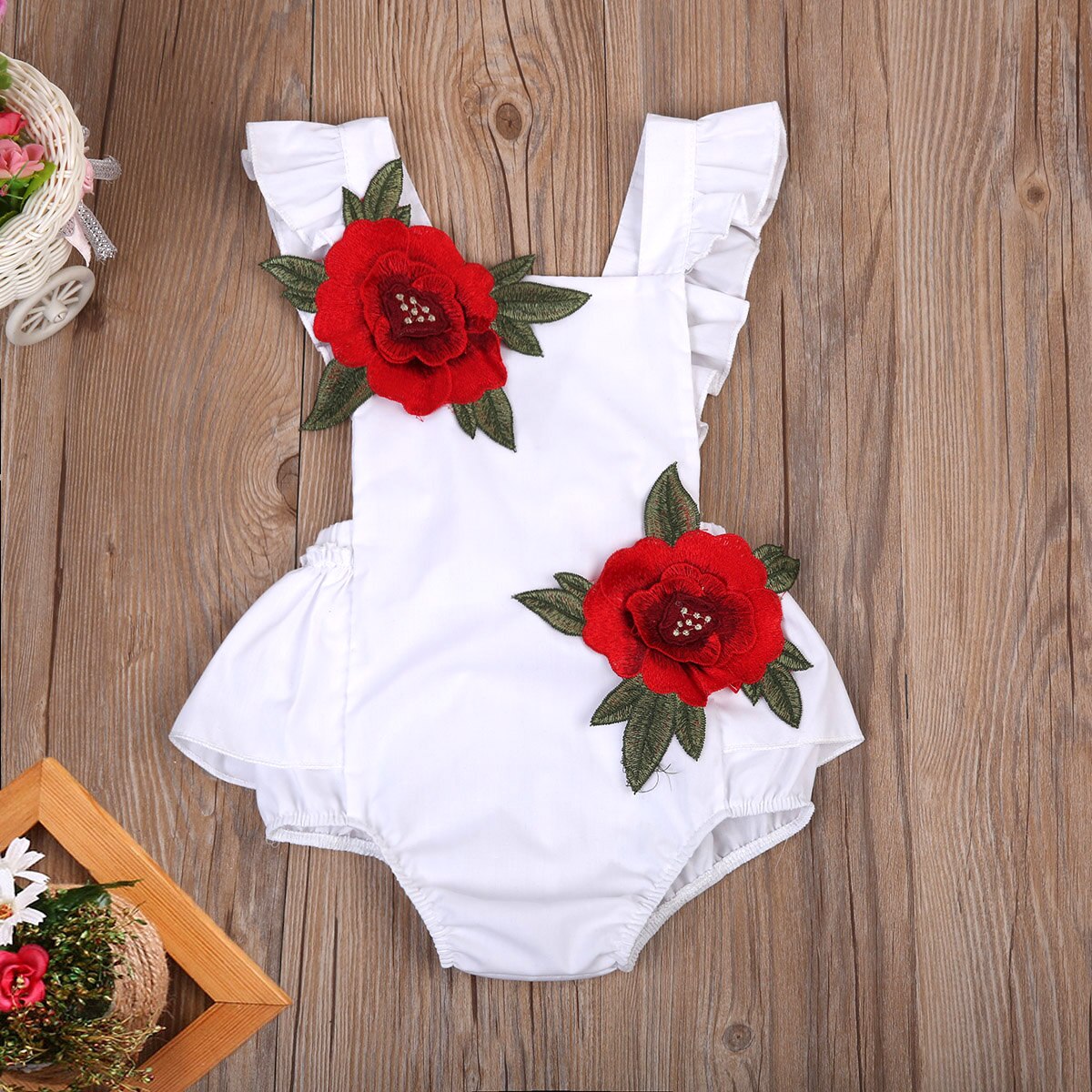 Peuter babymeisjes zomer schattige romper 2 stijl korte bloemblaadjes mouw bloemen effen bedekt knoop jumpsuit romper 0-24m: Wit / 12m