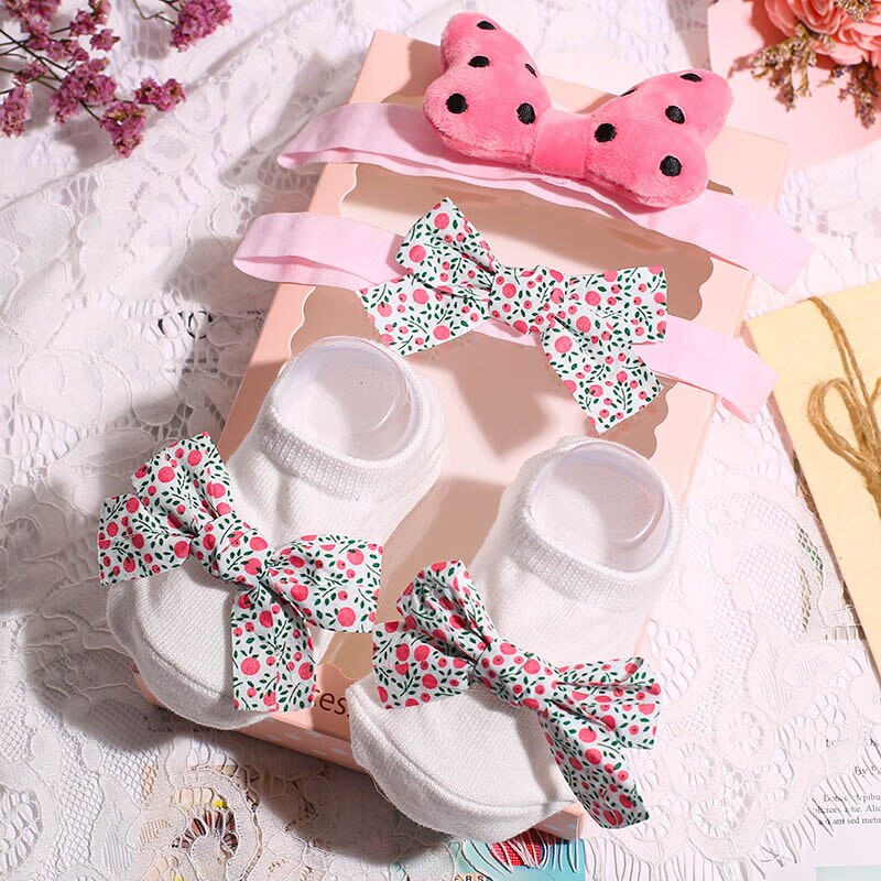 3er -einstellen babysocken + haarband mit süßen punkten und schleife, haarband mit blumenkranz, rutschfeste socken für babys und kleinkinder: Stil 1 g13