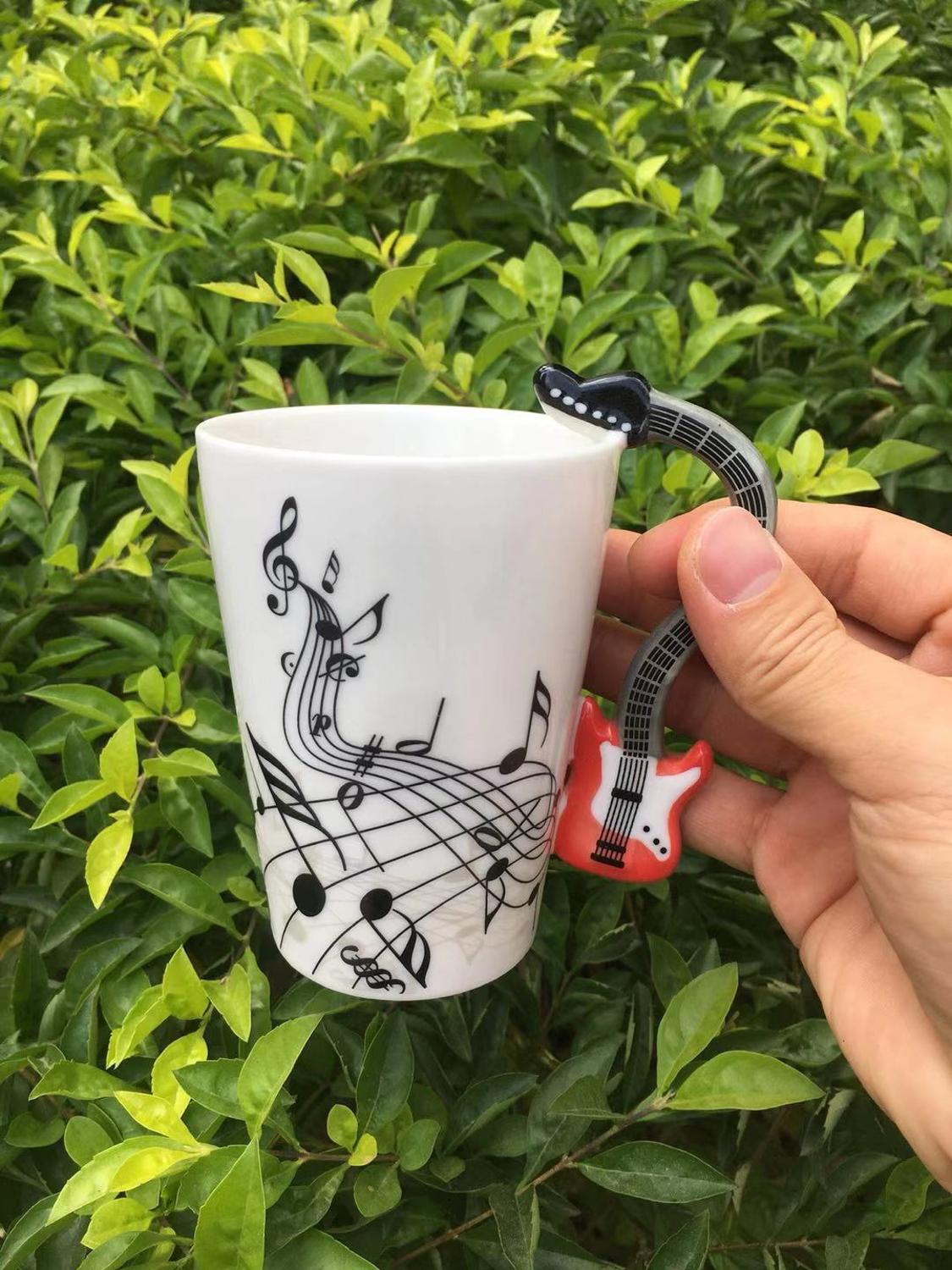 Instrumento musical de cerámica de , tazón taza con mango,: Guitar(red)
