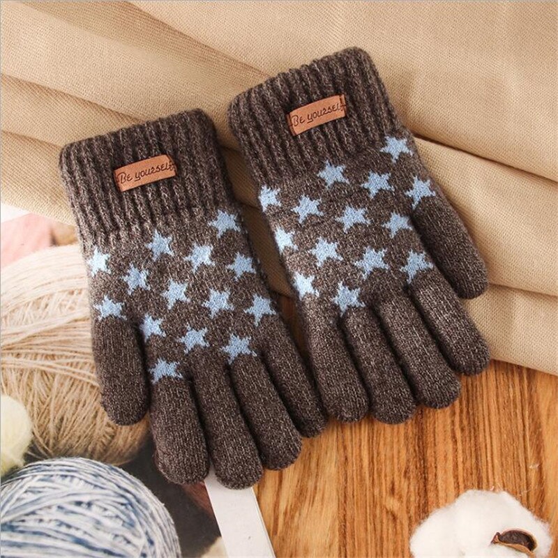 Children's Gloves Winter Boys Thickened Warmth Five-pointed Star Knitting Yarn for Boys: Coffee