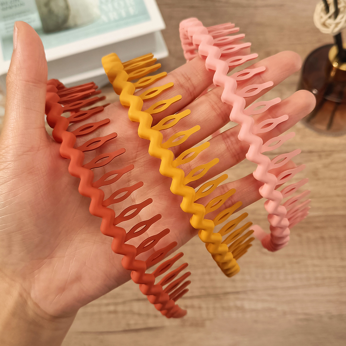 Bandas para el pelo antideslizantes para hombres y mujeres, 3/9 piezas, diadema Simple, banda para el cabello con forma de onda, accesorios para el cabello: YELLOW