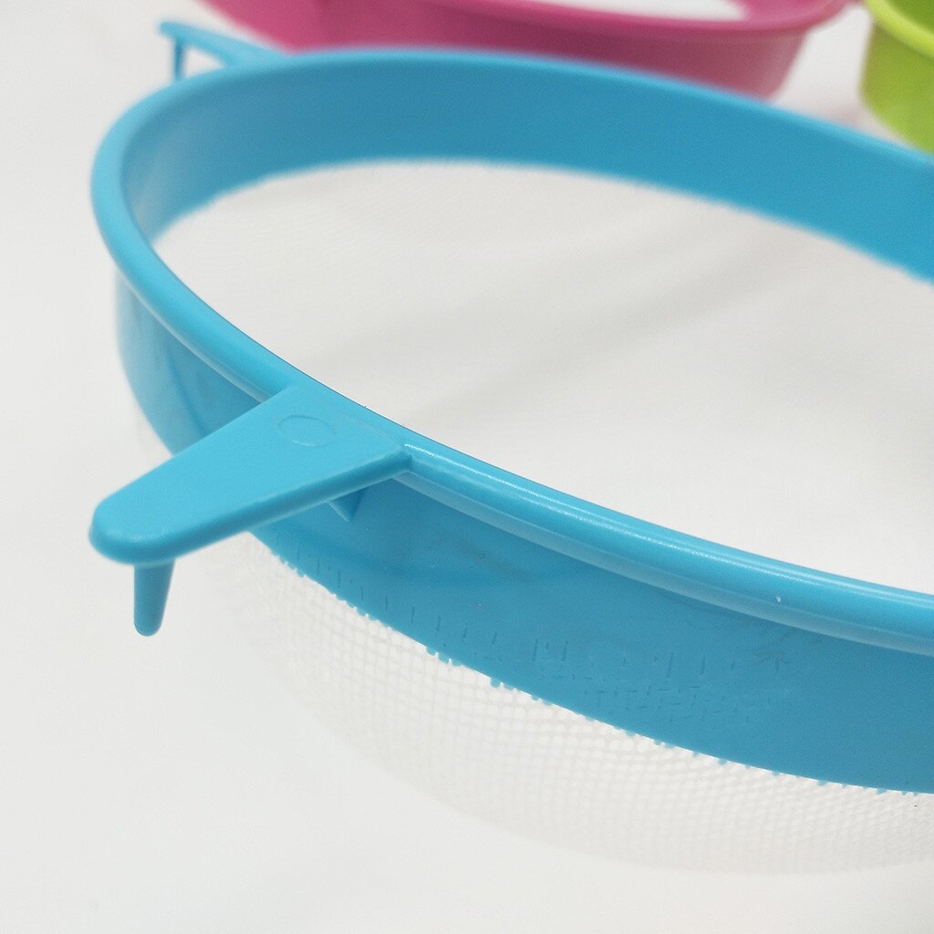 4Pcs Mini Small Plastic Mesh Scoop Strainer Food Sieve Kitchen Basket Fried Food Fishing Oil Scoop Colander Strainer